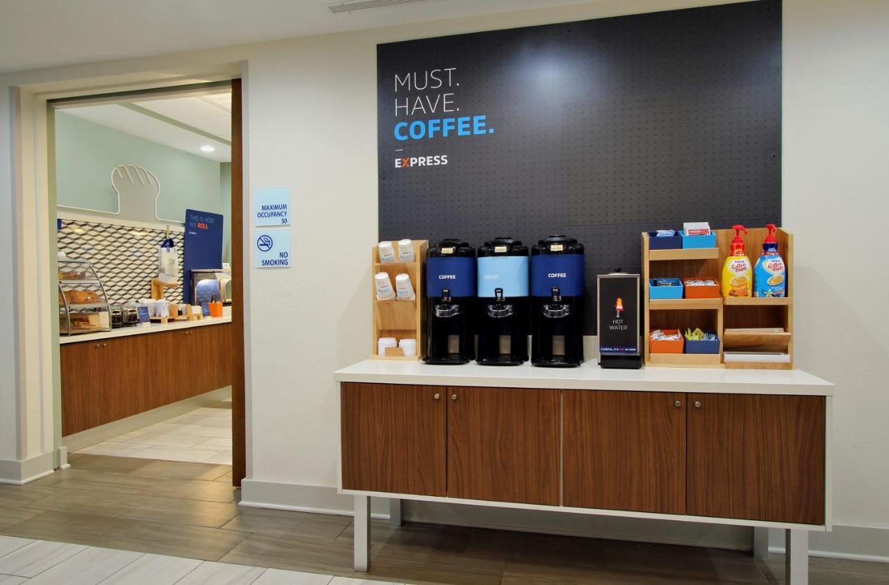 快捷假日酒店及斯科特套房 - 拉斐特西 Scott 外观 照片